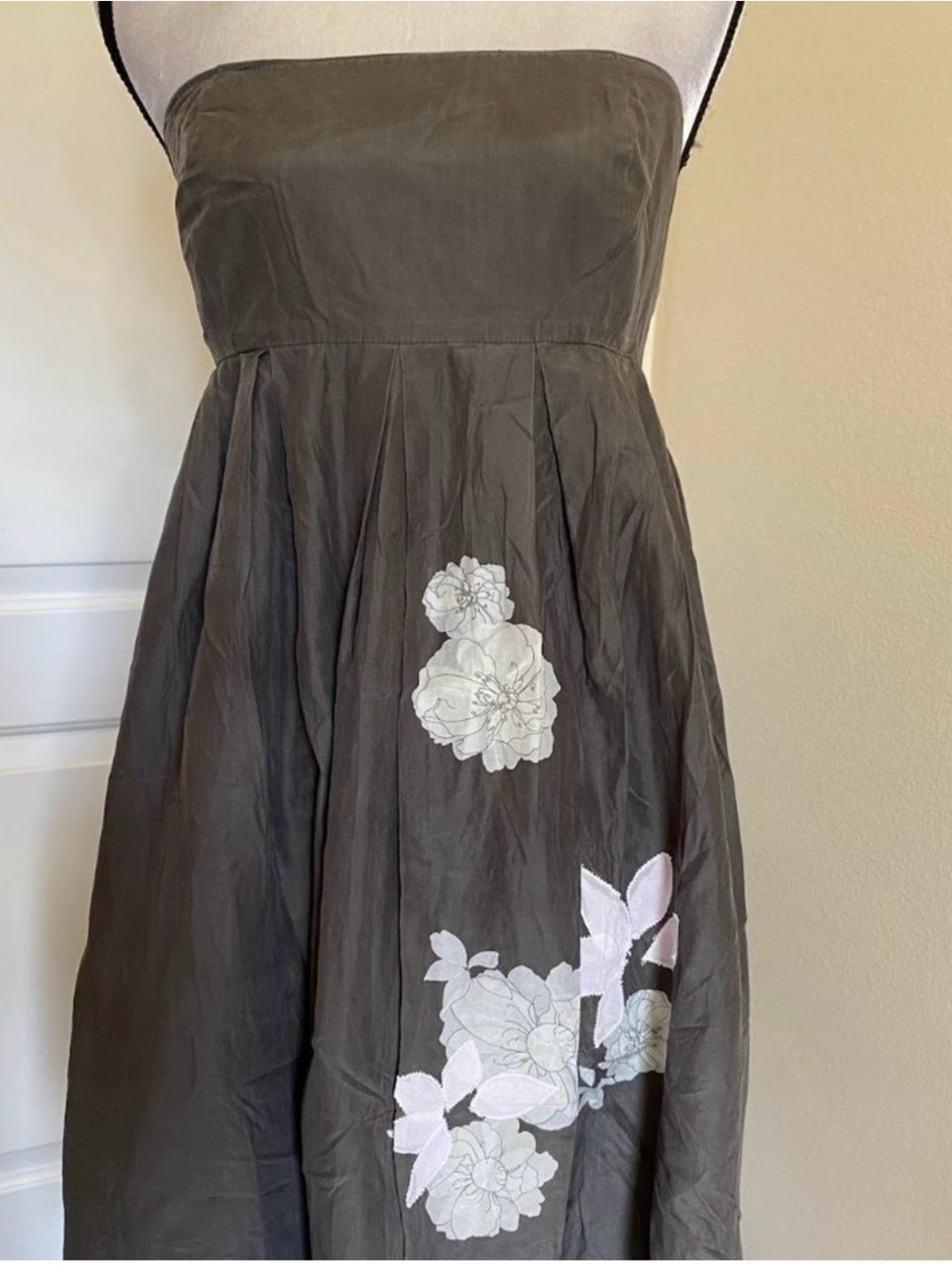 GAP Olive Green Strapless Dress with White Floral Appliqué